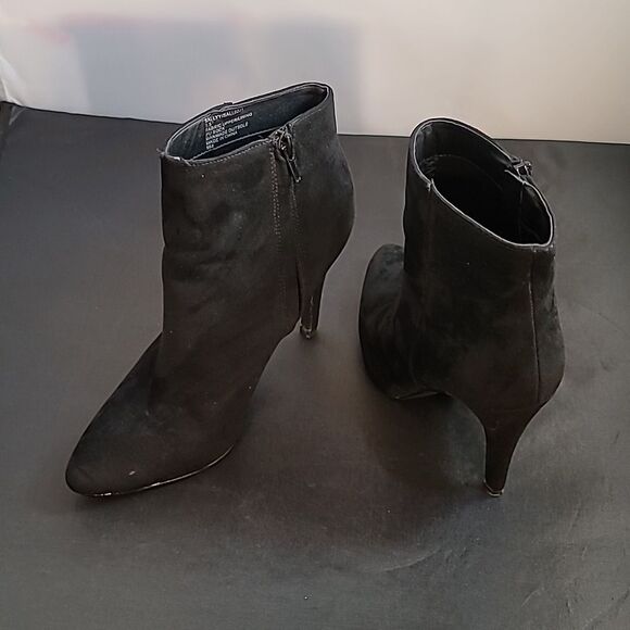 STEVE MADDEN SALLYY/SALL STILETTOS ZIP CLOSURE POINTE TOE WOMENS SUEDE BOOTIE - Picture 5 of 15